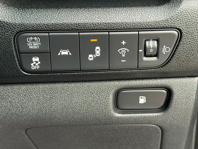 Kia Niro 1.6 GDi 4 DCT Euro 6 (s/s) 5dr 5dr Automatic 2025