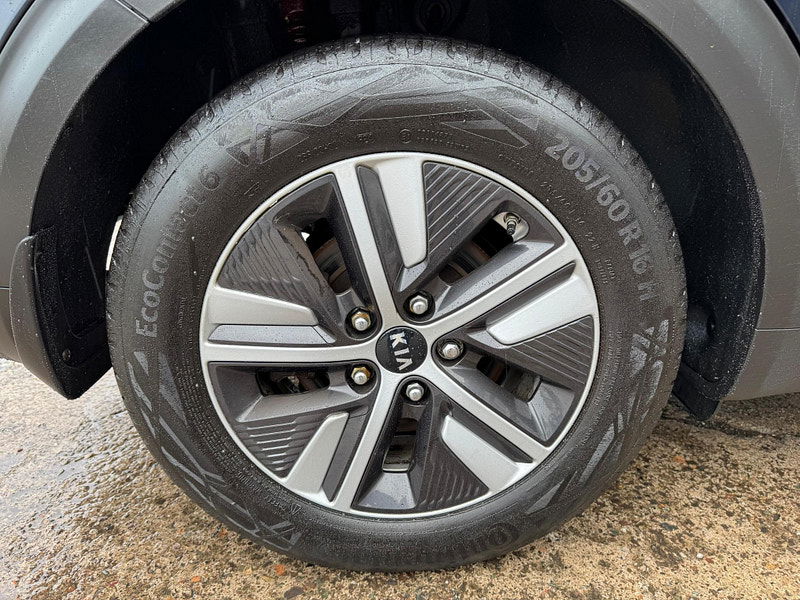 Kia Niro 1.6 GDi 8.9kWh 3 DCT Euro 6 (s/s) 5dr 5dr Automatic 2025