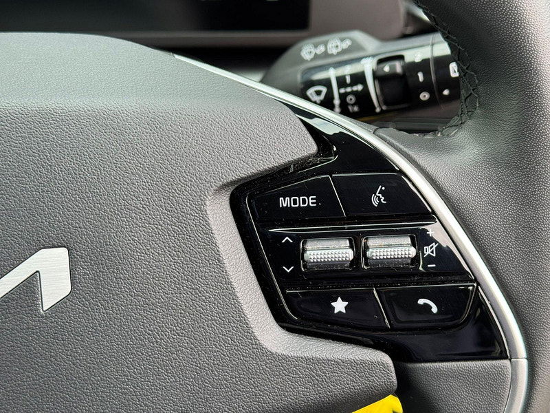 Kia Niro 1.6h GDi 2 DCT Euro 6 (s/s) 5dr 5dr Automatic 2025