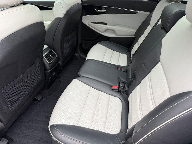 Kia Sorento 2.2 CRDi KX-4 SUV 5dr Diesel Auto AWD Euro 6 (197 bhp) 5dr Automatic 2026