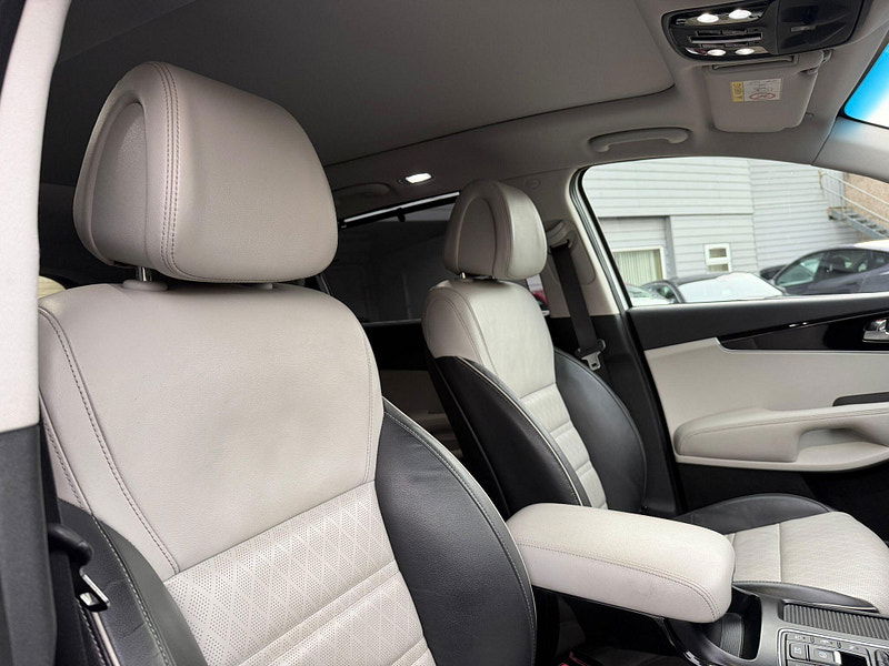 Kia Sorento 2.2 CRDi KX-4 SUV 5dr Diesel Auto AWD Euro 6 (197 bhp) 5dr Automatic 2026