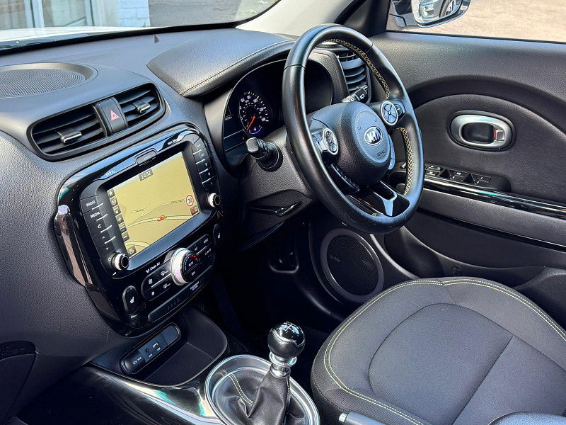 Kia Soul 1.6 CRDi Mixx Euro 6 5dr 5dr Manual 2025