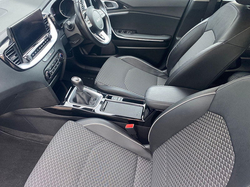 Kia XCeed 1.0 T-GDi Connect Euro 6 (s/s) 5dr 5dr Manual 2025