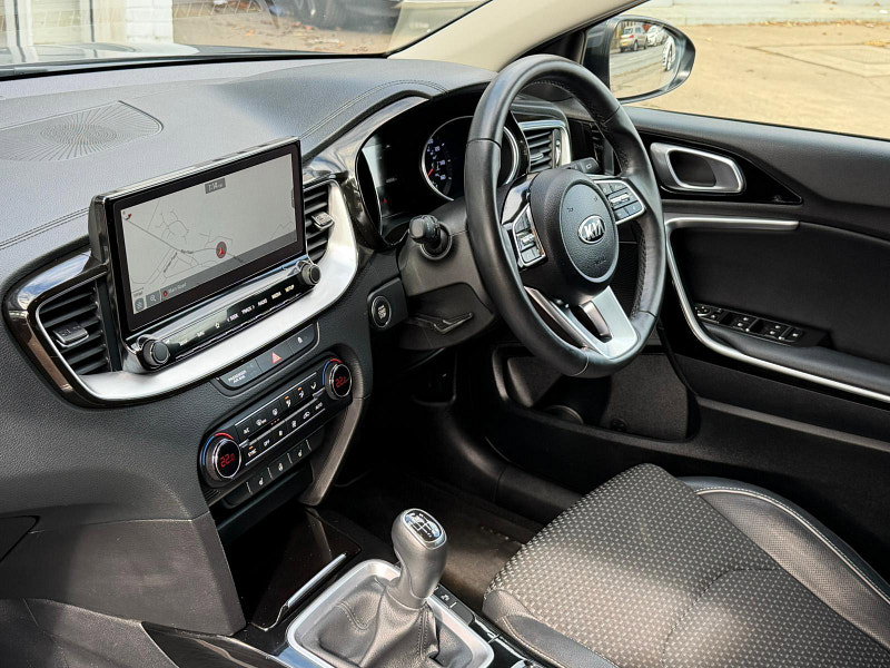 Kia XCeed 1.5 T-GDi 3 Euro 6 (s/s) 5dr 5dr Manual 2026