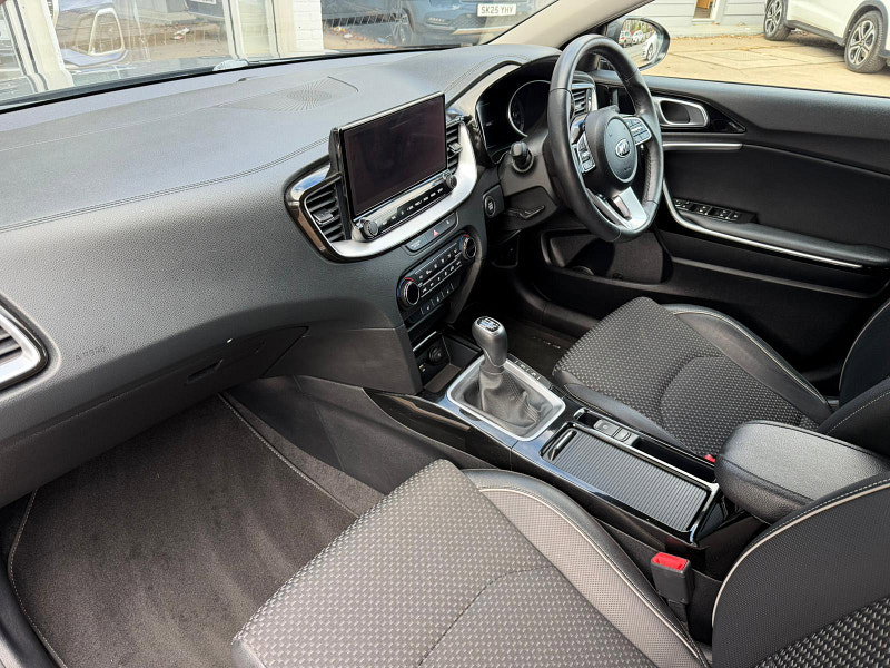 Kia XCeed 1.5 T-GDi 3 Euro 6 (s/s) 5dr 5dr Manual 2026