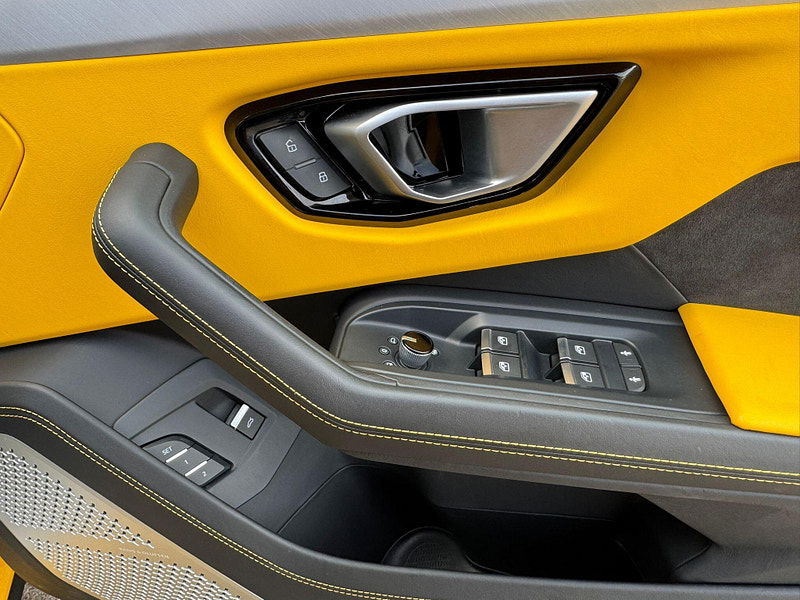 Lamborghini URUS 4.0 V8 BiTurbo SUV 5dr Petrol Auto 4WD Euro 6 (650 ps) 5dr Automatic 2025