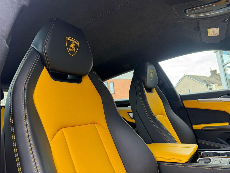 Lamborghini URUS 4.0 V8 BiTurbo SUV 5dr Petrol Auto 4WD Euro 6 (650 ps) 5dr Automatic 2025