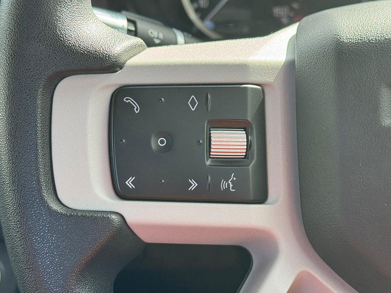 Land Rover DEFENDER 110 2.0 SD4 Auto 4WD Euro 6 (s/s) 5dr 5dr Automatic 2025