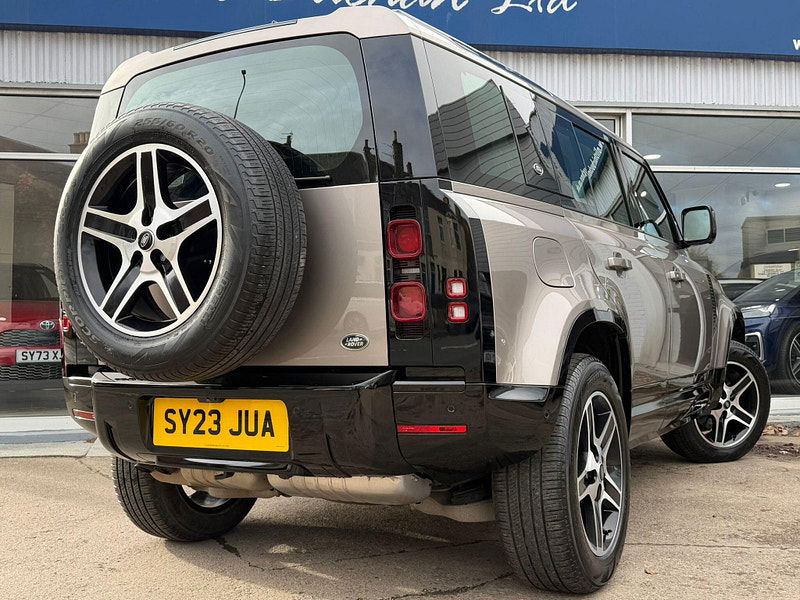 Land Rover DEFENDER 110 3.0 D250 MHEV SE Auto 4WD Euro 6 (s/s) 5dr 5dr Automatic 2026