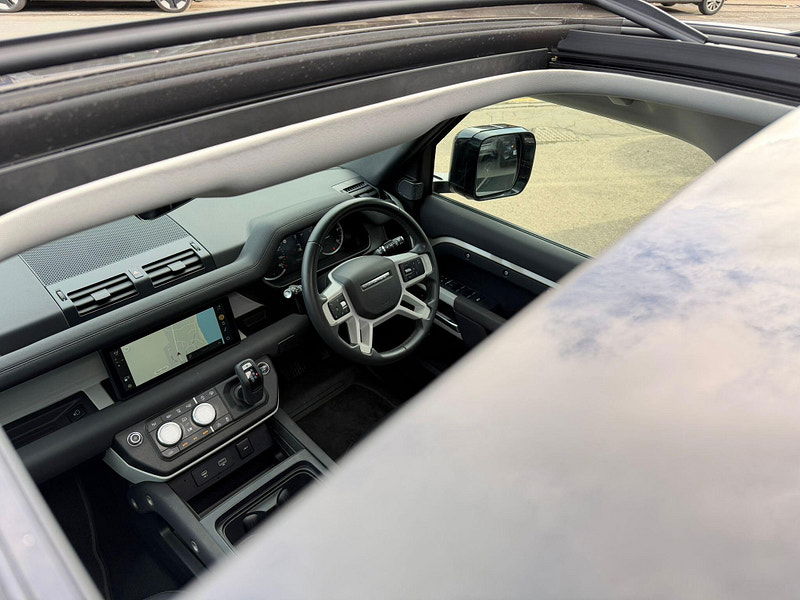 Land Rover DEFENDER 110 3.0 D250 MHEV SE Auto 4WD Euro 6 (s/s) 5dr 5dr Automatic 2026