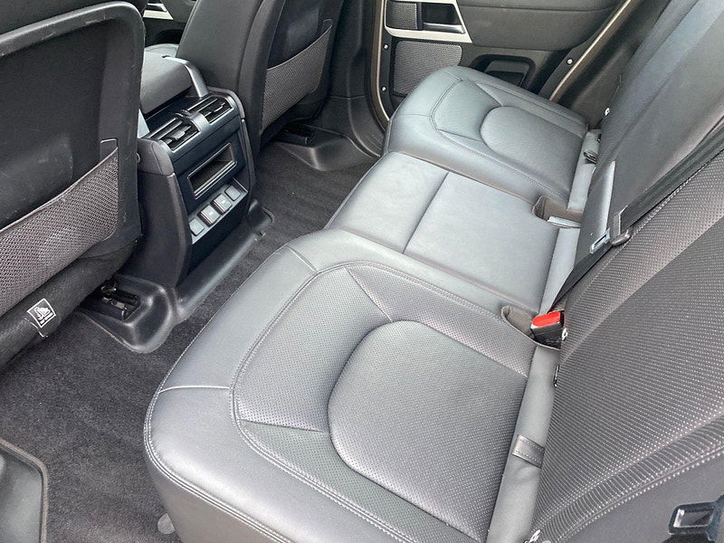 Land Rover DEFENDER 110 3.0 D250 MHEV SE Auto 4WD Euro 6 (s/s) 5dr 5dr Automatic 2025