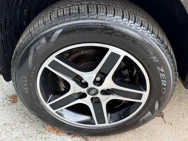 Land Rover DEFENDER 110 3.0 D250 MHEV SE Auto 4WD Euro 6 (s/s) 5dr 5dr Automatic 2026