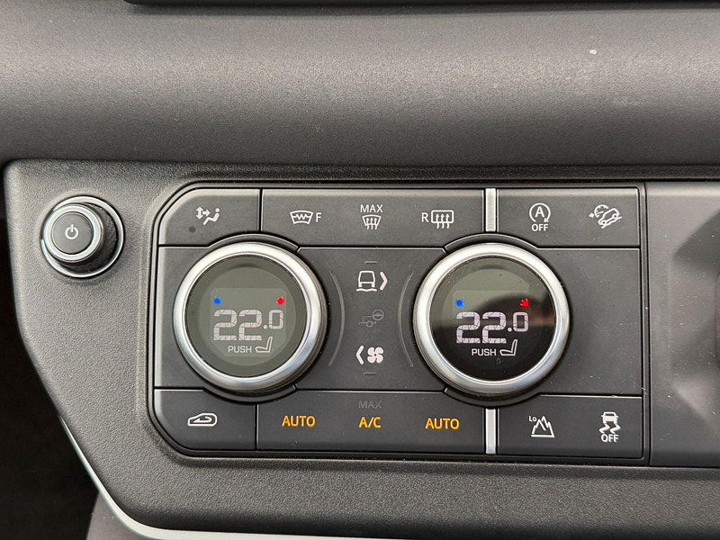 Land Rover DEFENDER 110 3.0 D250 MHEV SE Auto 4WD Euro 6 (s/s) 5dr 5dr Automatic 2026