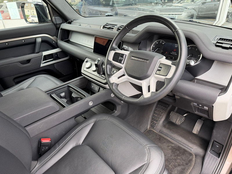 Land Rover DEFENDER 110 3.0 D250 MHEV SE Auto 4WD Euro 6 (s/s) 5dr 5dr Automatic 2026