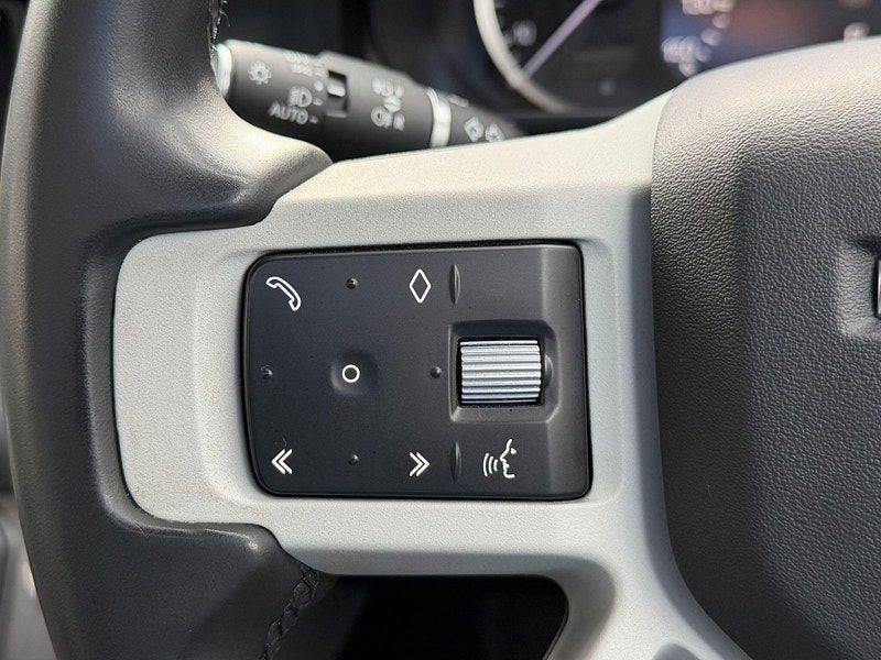 Land Rover DEFENDER 110 3.0 D250 MHEV SE Auto 4WD Euro 6 (s/s) 5dr 5dr Automatic 2026