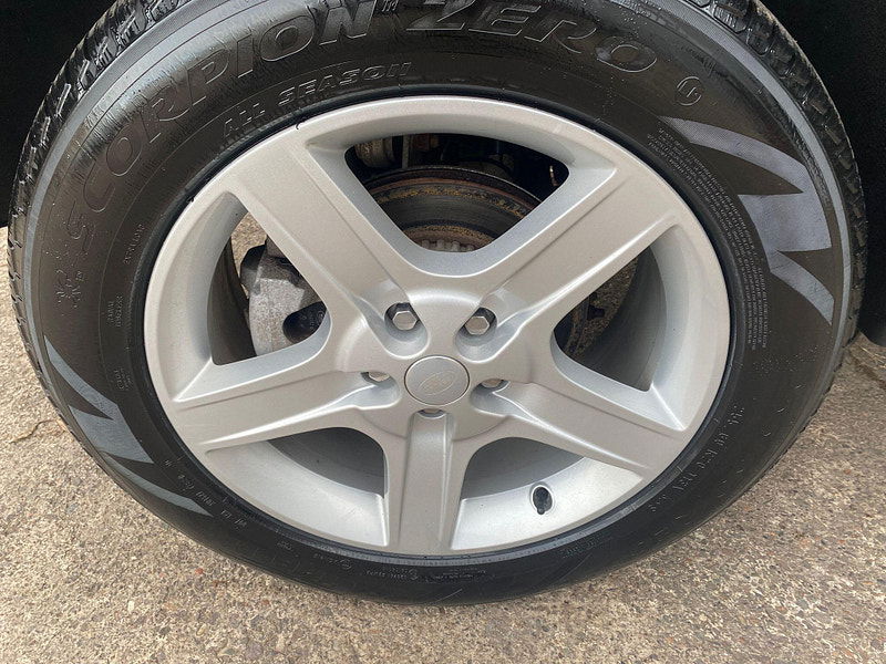 Land Rover DEFENDER 110 3.0 D250 MHEV SE Auto 4WD Euro 6 (s/s) 5dr 5dr Automatic 2025