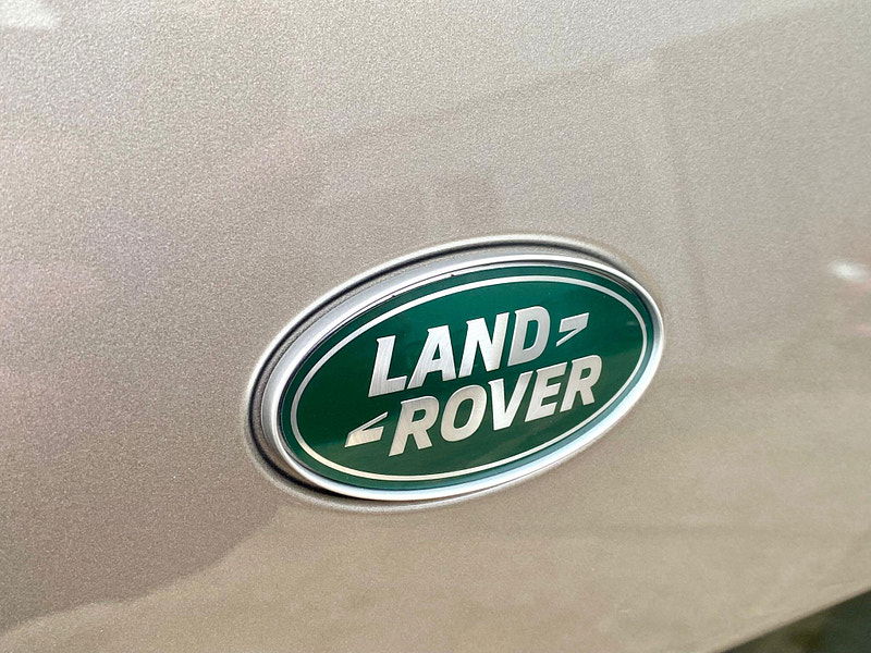 Land Rover DEFENDER 110 3.0 D250 MHEV SE Auto 4WD Euro 6 (s/s) 5dr 5dr Automatic 2025