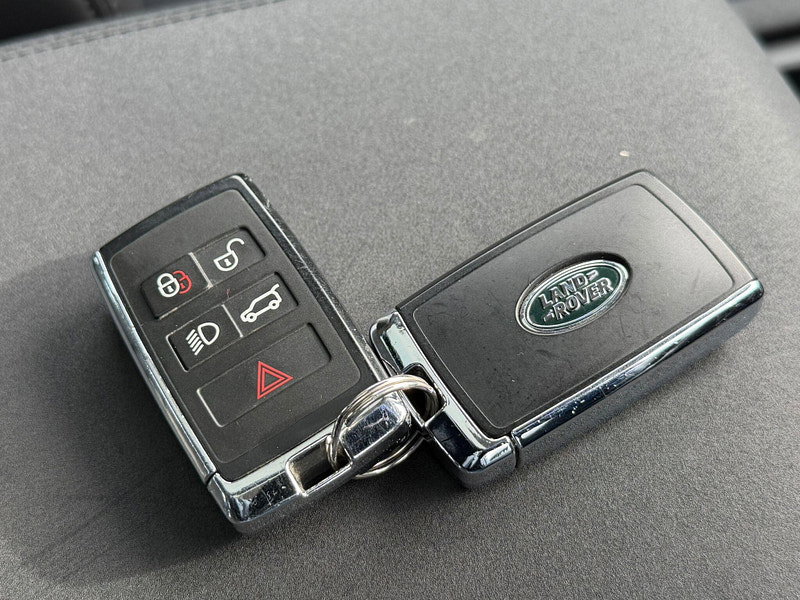 Land Rover DEFENDER 110 3.0 D250 MHEV SE Auto 4WD Euro 6 (s/s) 5dr 5dr Automatic 2026