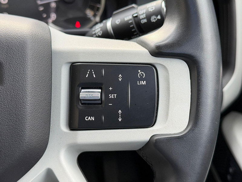 Land Rover DEFENDER 110 3.0 D250 MHEV SE Auto 4WD Euro 6 (s/s) 5dr 5dr Automatic 2026