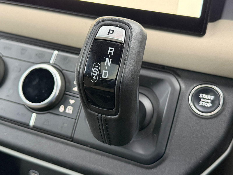 Land Rover DEFENDER 110 3.0 D250 MHEV X-Dynamic HSE SUV 5dr Diesel Auto 4WD Euro 6 (s/s) (250 ps) 5dr Automatic 2026