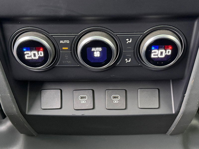 Land Rover DEFENDER 110 3.0 D250 MHEV X-Dynamic HSE SUV 5dr Diesel Auto 4WD Euro 6 (s/s) (250 ps) 5dr Automatic 2026