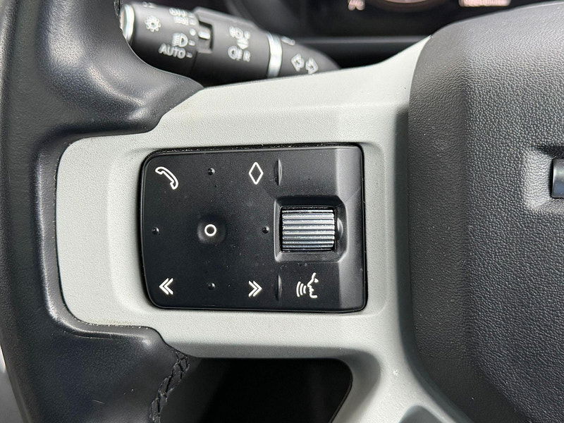 Land Rover DEFENDER 110 3.0 D250 MHEV X-Dynamic HSE SUV 5dr Diesel Auto 4WD Euro 6 (s/s) (250 ps) 5dr Automatic 2026