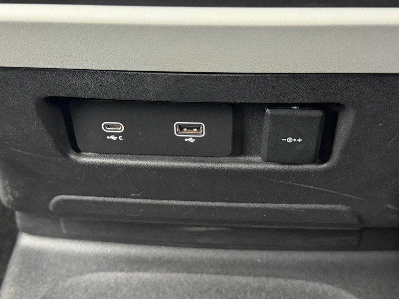 Land Rover Defender 90 3.0 D250 MHEV First Edition SUV 3dr Diesel Auto 4WD Euro 6 (s/s) (250 ps) 3dr Automatic 2026