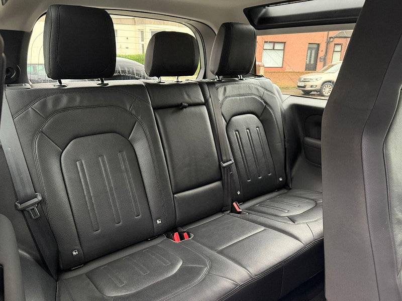 Land Rover Defender 90 3.0 D250 MHEV First Edition SUV 3dr Diesel Auto 4WD Euro 6 (s/s) (250 ps) 3dr Automatic 2026