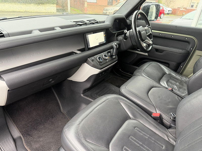 Land Rover Defender 90 3.0 D250 MHEV First Edition SUV 3dr Diesel Auto 4WD Euro 6 (s/s) (250 ps) 3dr Automatic 2026