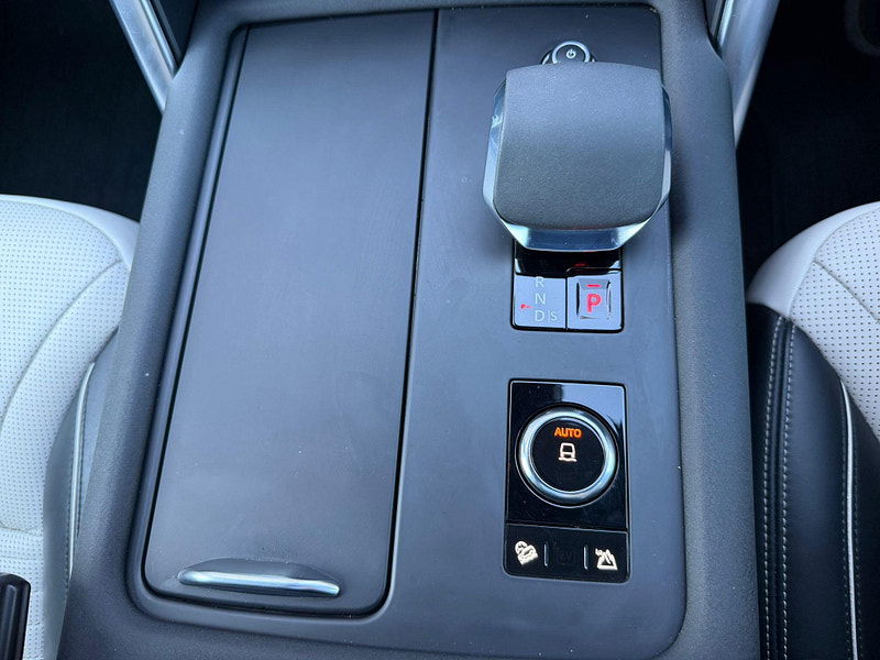 Land Rover DISCOVERY 3.0 D300 MHEV R-Dynamic HSE Auto 4WD Euro 6 (s/s) 5dr 5dr Automatic 2025