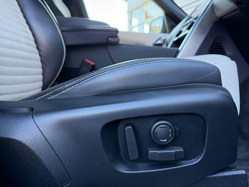 Land Rover DISCOVERY 3.0 D300 MHEV R-Dynamic HSE Auto 4WD Euro 6 (s/s) 5dr 5dr Automatic 2025