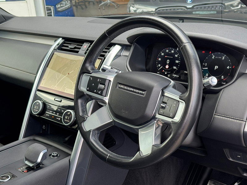 Land Rover DISCOVERY 3.0 D300 MHEV R-Dynamic SE Auto 4WD Euro 6 (s/s) 5dr 5dr Automatic 2025