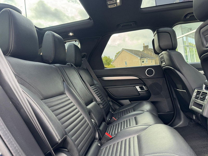 Land Rover DISCOVERY 3.0 D300 MHEV R-Dynamic SE Auto 4WD Euro 6 (s/s) 5dr 5dr Automatic 2025