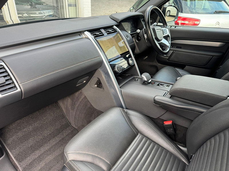 Land Rover DISCOVERY 3.0 D300 MHEV R-Dynamic SE Auto 4WD Euro 6 (s/s) 5dr 5dr Automatic 2025