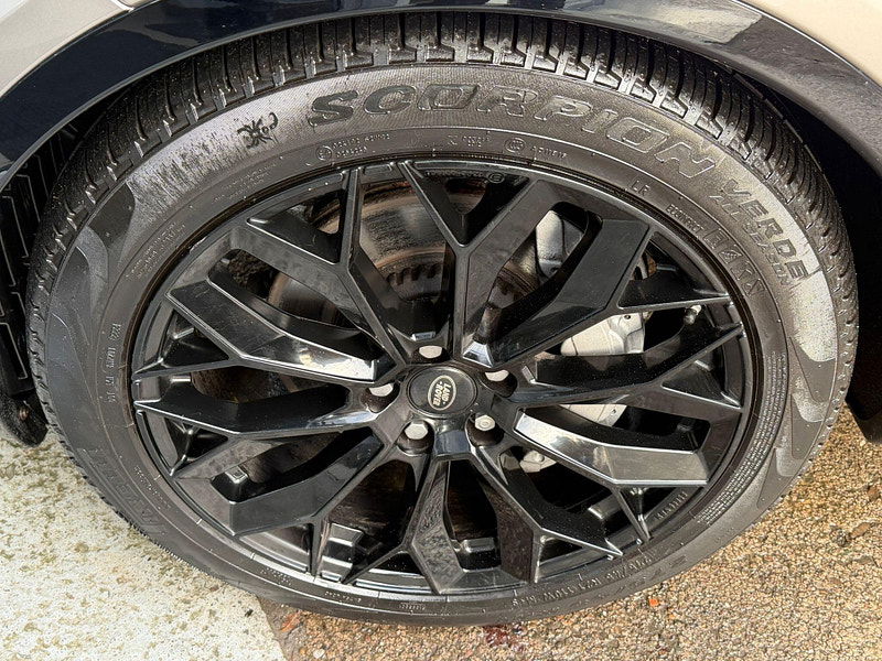 Land Rover DISCOVERY 3.0 D300 MHEV R-Dynamic SE Auto 4WD Euro 6 (s/s) 5dr 5dr Automatic 2026