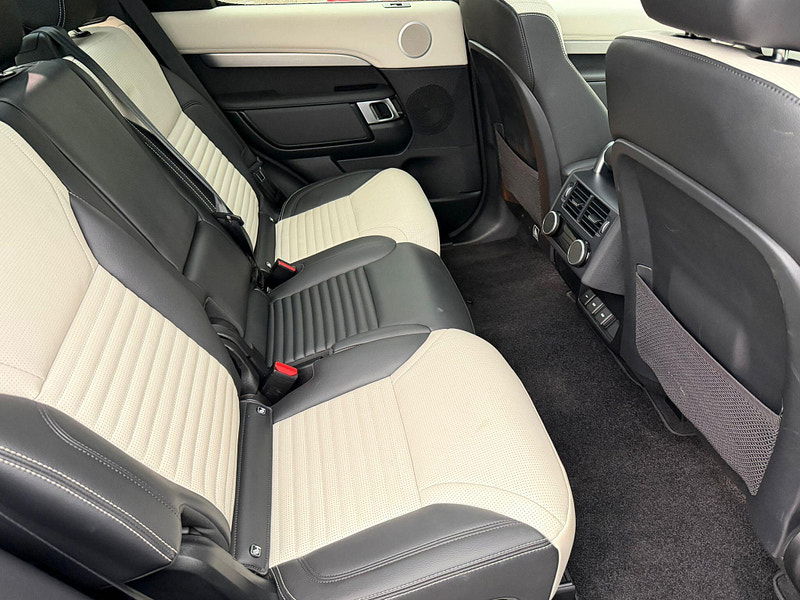 Land Rover DISCOVERY 3.0 D300 MHEV R-Dynamic SE Auto 4WD Euro 6 (s/s) 5dr 5dr Automatic 2026