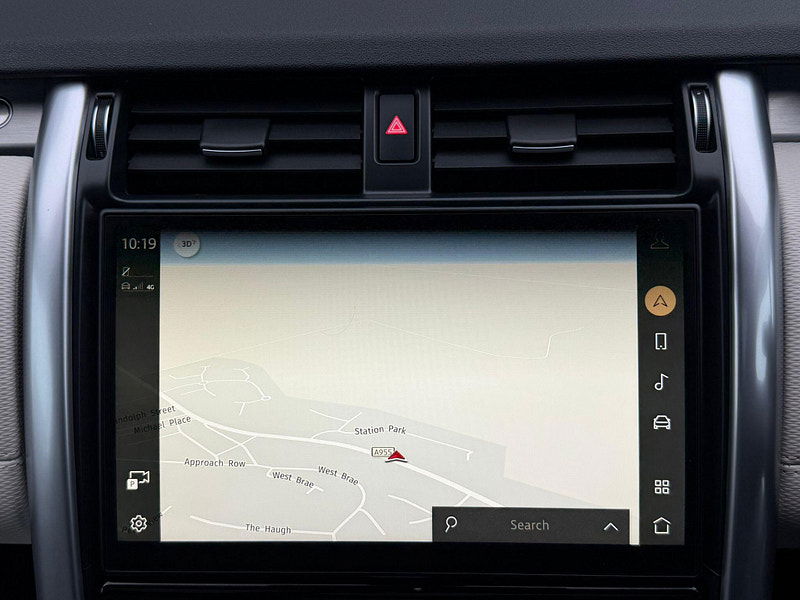 Land Rover DISCOVERY 3.0 D300 MHEV R-Dynamic SE Auto 4WD Euro 6 (s/s) 5dr 5dr Automatic 2026