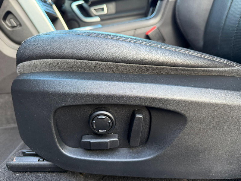 Land Rover Discovery Sport 2.0 TD4 HSE Black Auto 4WD Euro 6 (s/s) 5dr 5dr Automatic 2026