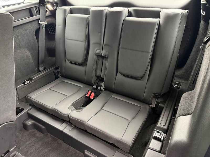 Land Rover Discovery Sport 2.0 TD4 SE Tech 4WD Euro 6 (s/s) 5dr 5dr Manual 2025