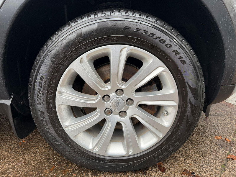 Land Rover Discovery Sport 2.0 TD4 SE Tech 4WD Euro 6 (s/s) 5dr 5dr Manual 2025