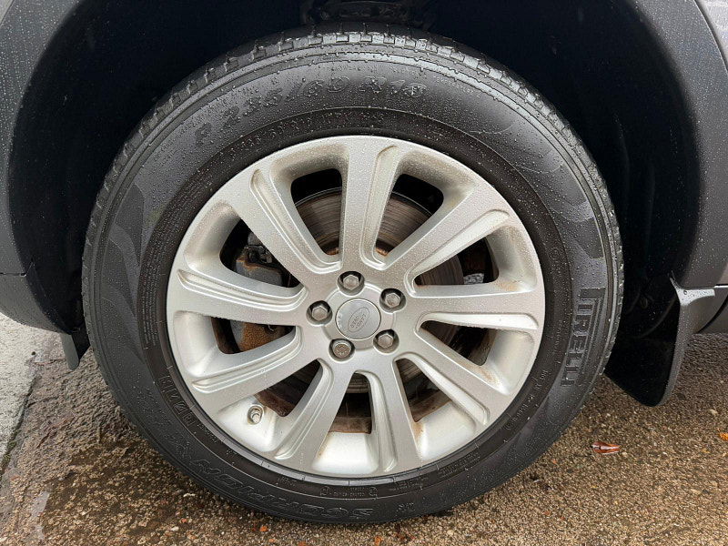 Land Rover Discovery Sport 2.0 TD4 SE Tech 4WD Euro 6 (s/s) 5dr 5dr Manual 2025