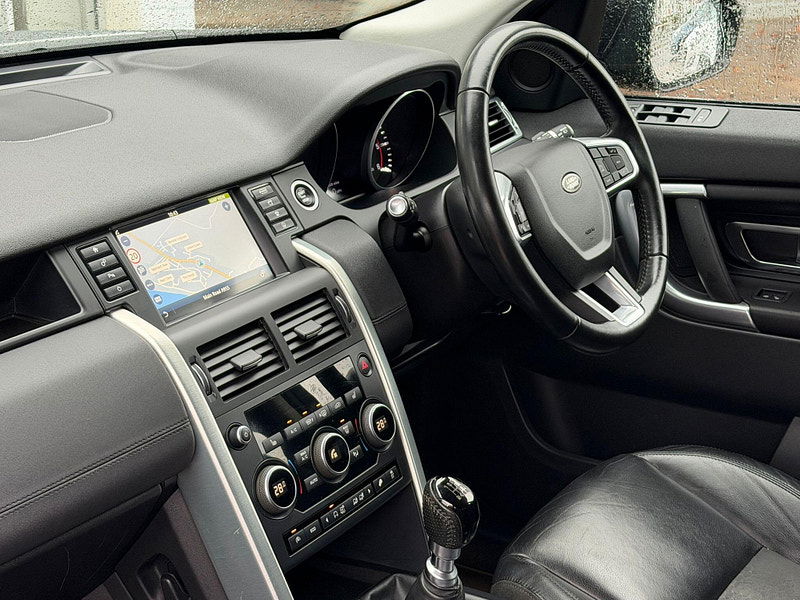 Land Rover Discovery Sport 2.0 TD4 SE Tech 4WD Euro 6 (s/s) 5dr 5dr Manual 2025