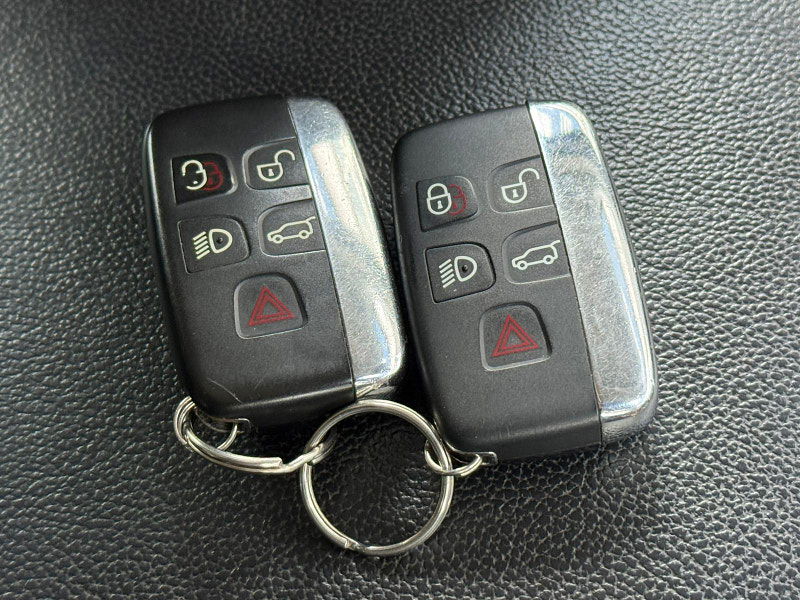 Land Rover Discovery Sport 2.2 SD4 SE Tech 4WD Euro 5 (s/s) 5dr 5dr Manual 2025