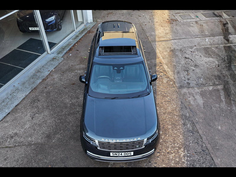 Land Rover Range Rover 3.0 D350 MHEV Autobiography SUV 5dr Diesel Auto 4WD Euro 6 (s/s) (LWB, 7Seat) (350 ps) 5dr Automatic 2026