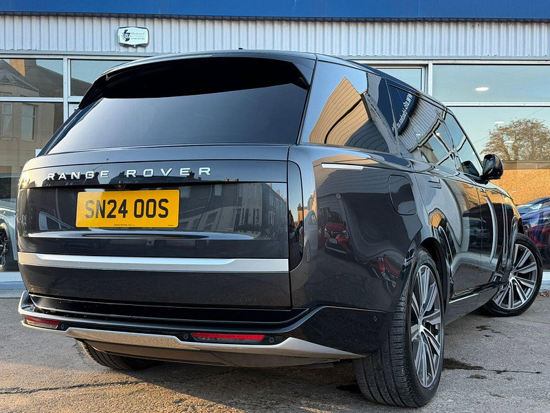 Land Rover Range Rover 3.0 D350 MHEV Autobiography SUV 5dr Diesel Auto 4WD Euro 6 (s/s) (LWB, 7Seat) (350 ps) 5dr Automatic 2026