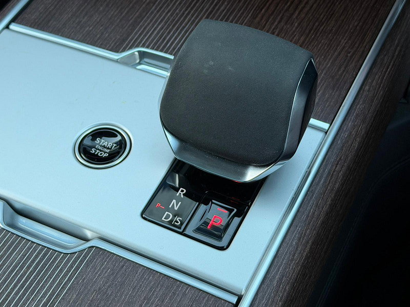 Land Rover Range Rover 3.0 D350 MHEV Autobiography SUV 5dr Diesel Auto 4WD Euro 6 (s/s) (LWB, 7Seat) (350 ps) 5dr Automatic 2026