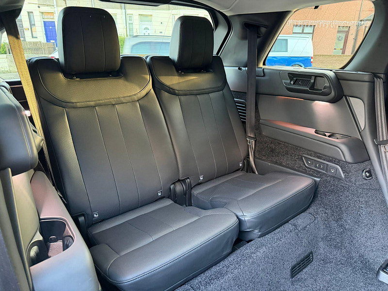 Land Rover Range Rover 3.0 D350 MHEV Autobiography SUV 5dr Diesel Auto 4WD Euro 6 (s/s) (LWB, 7Seat) (350 ps) 5dr Automatic 2026