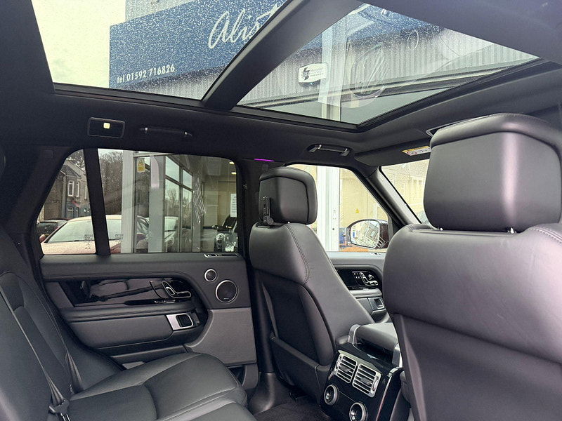 Land Rover Range Rover 3.0 SD V6 Vogue Auto 4WD Euro 6 (s/s) 5dr 5dr Automatic 2026