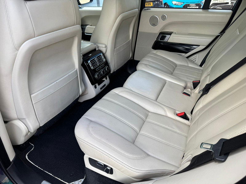 Land Rover Range Rover 4.4 SD V8 Autobiography Auto 4WD Euro 5 5dr 5dr Automatic 2025