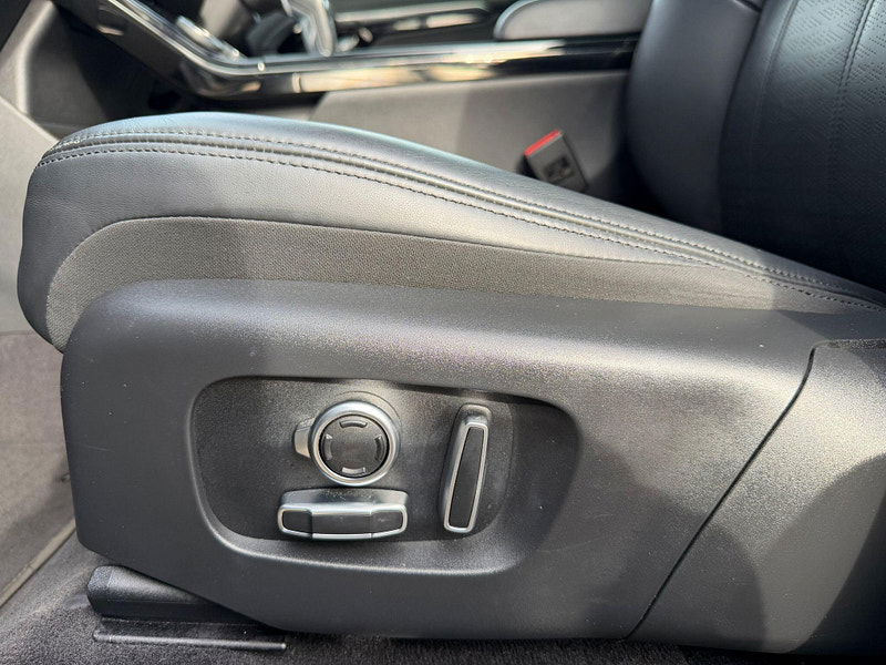 Land Rover Range Rover Evoque 2.0 D200 MHEV R-Dynamic HSE Auto 4WD Euro 6 (s/s) 5dr 5dr Automatic 2026